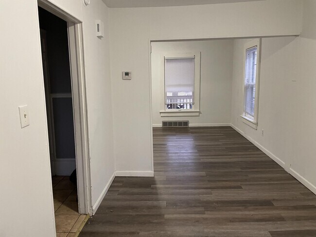 Building Photo - 2287 27th St SW