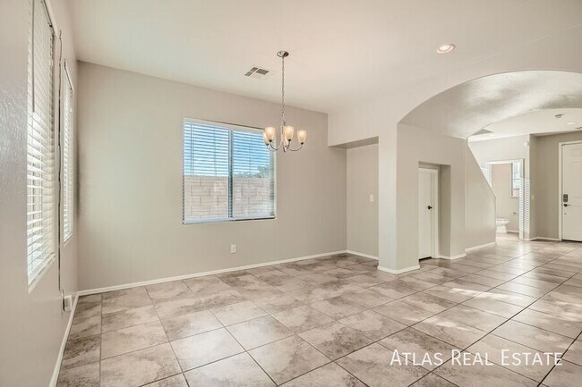 Foto del edificio - 1181 E Taylor Trail