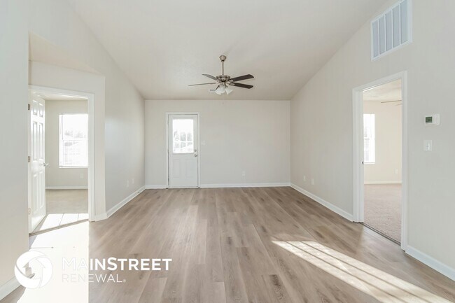 Building Photo - 7735 Bellchase Ln