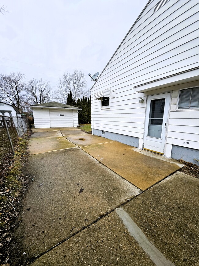 Foto del edificio - 17637 Prospect St