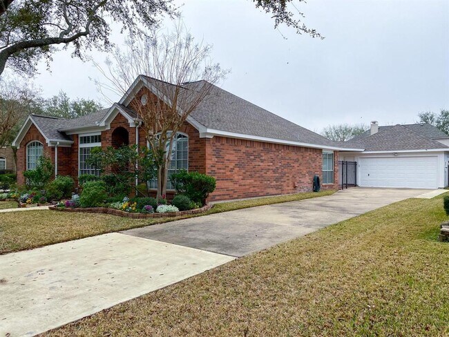 Building Photo - 3507 Shadow Bluff Ct