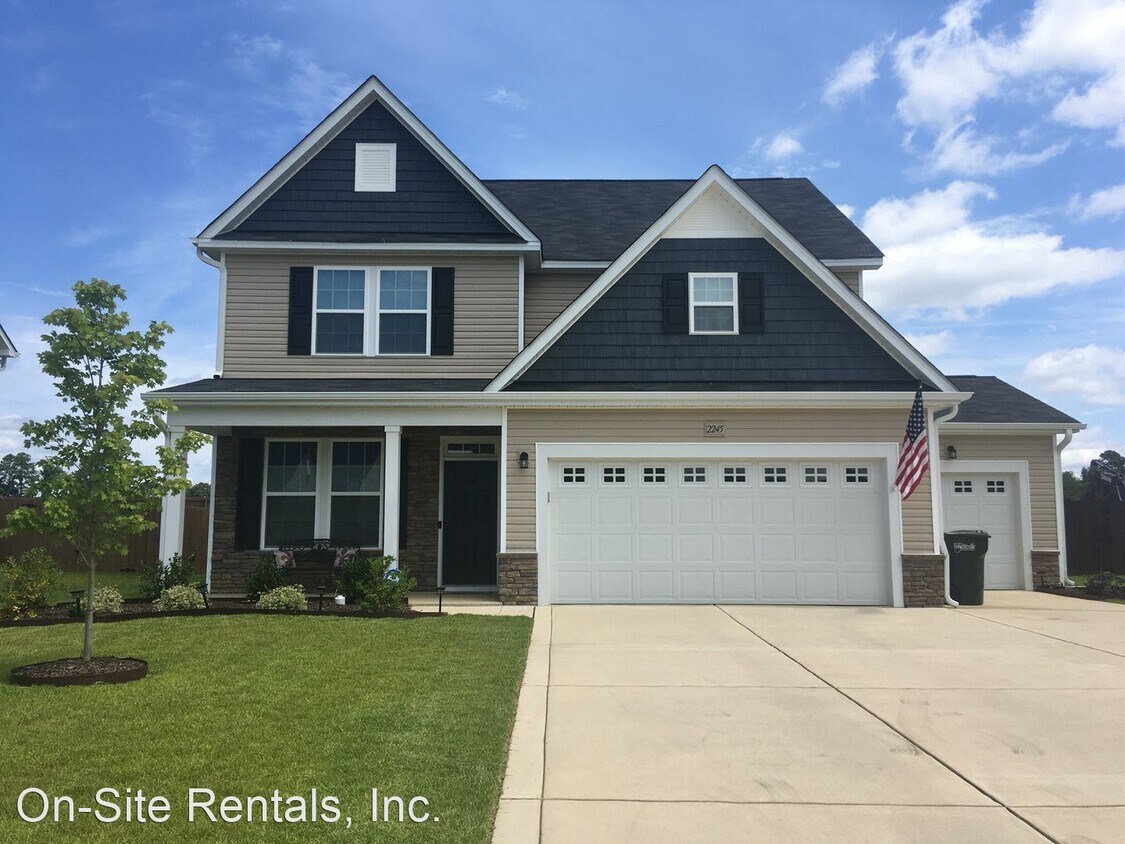 Primary Photo - 4 br, 2.5 bath House - 2245 Courtland drive