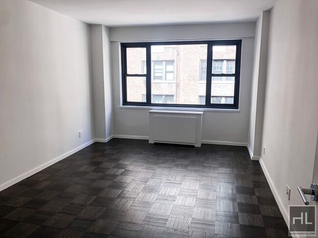 Foto del edificio - EAST 56 STREET