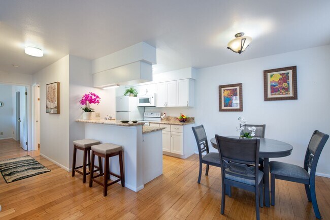 Building Photo - Waikoloa Condo 2 bed, 2 bath