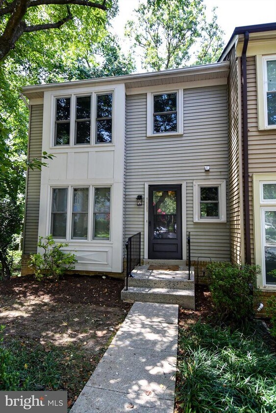 9000 Saffron Ln, Silver Spring, MD 20901 Townhouse for Rent in Silver