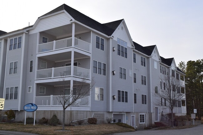 Building Photo - 170 E Grand Ave