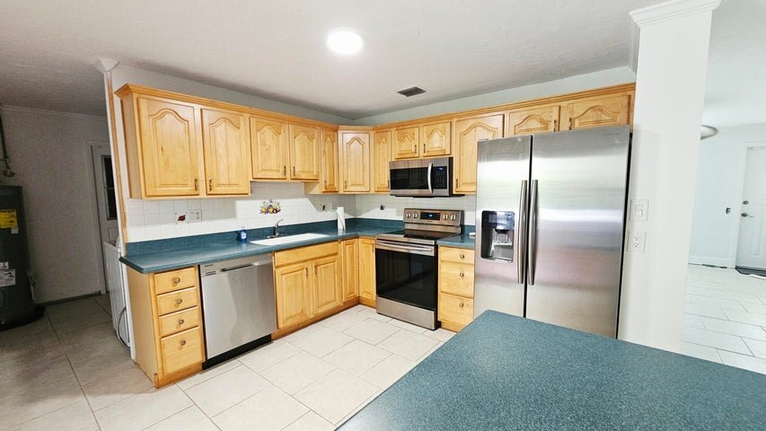 Photo - 911 Burch Dr (West Palm Beach, FL)