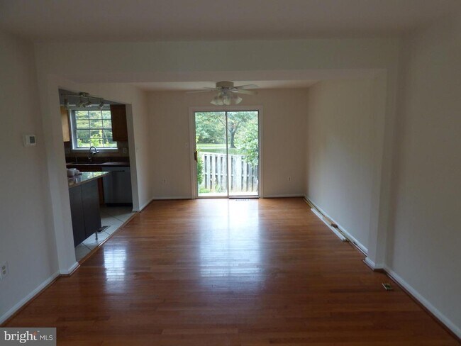 Foto del edificio - 13422 Country Ridge Dr