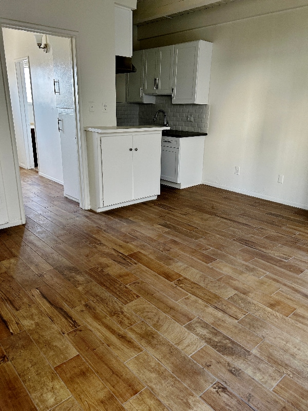 Foto principal - 1909 Beachwood Dr