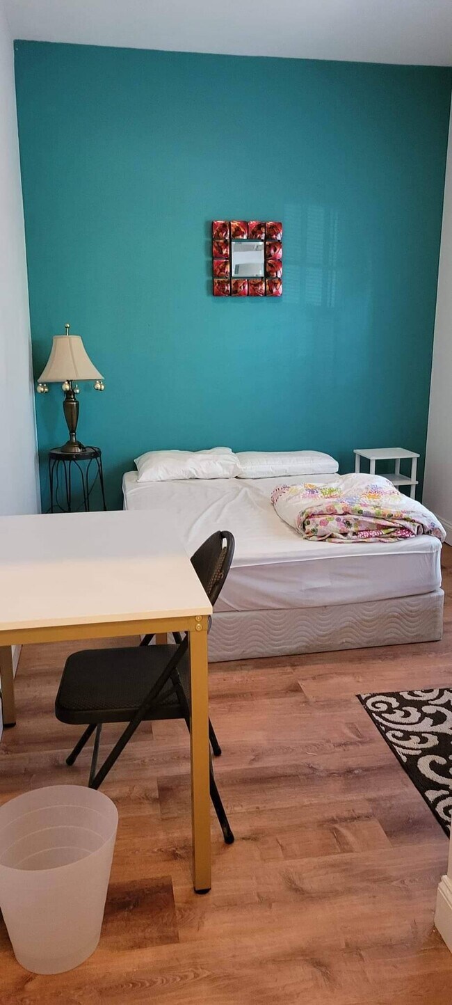 Foto del edificio - 1413 T St NW