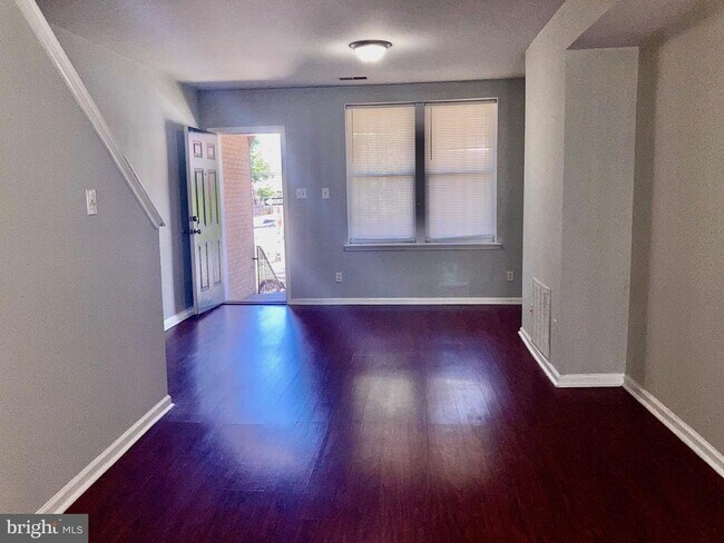 Foto del edificio - 5258 Hazel Ave