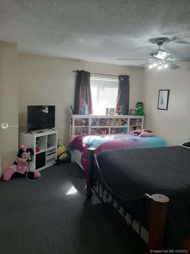 Foto del edificio - 17335 NW 67th Pl