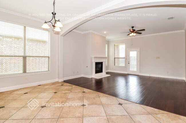 Building Photo - 574 Louder Way