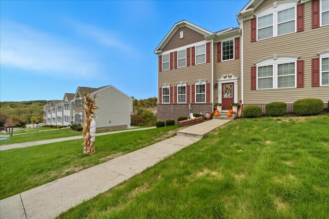 Foto del edificio - 1501 Canterbury Dr