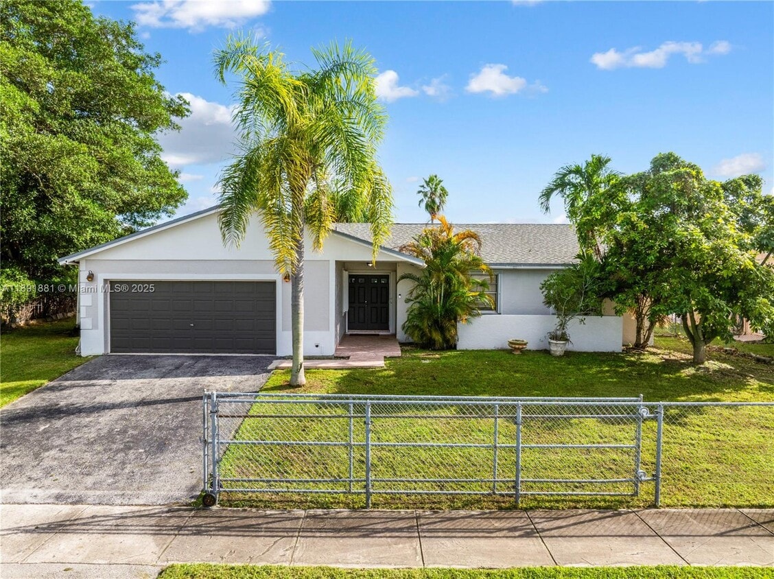 Foto principal - 13040 SW 262nd Ln