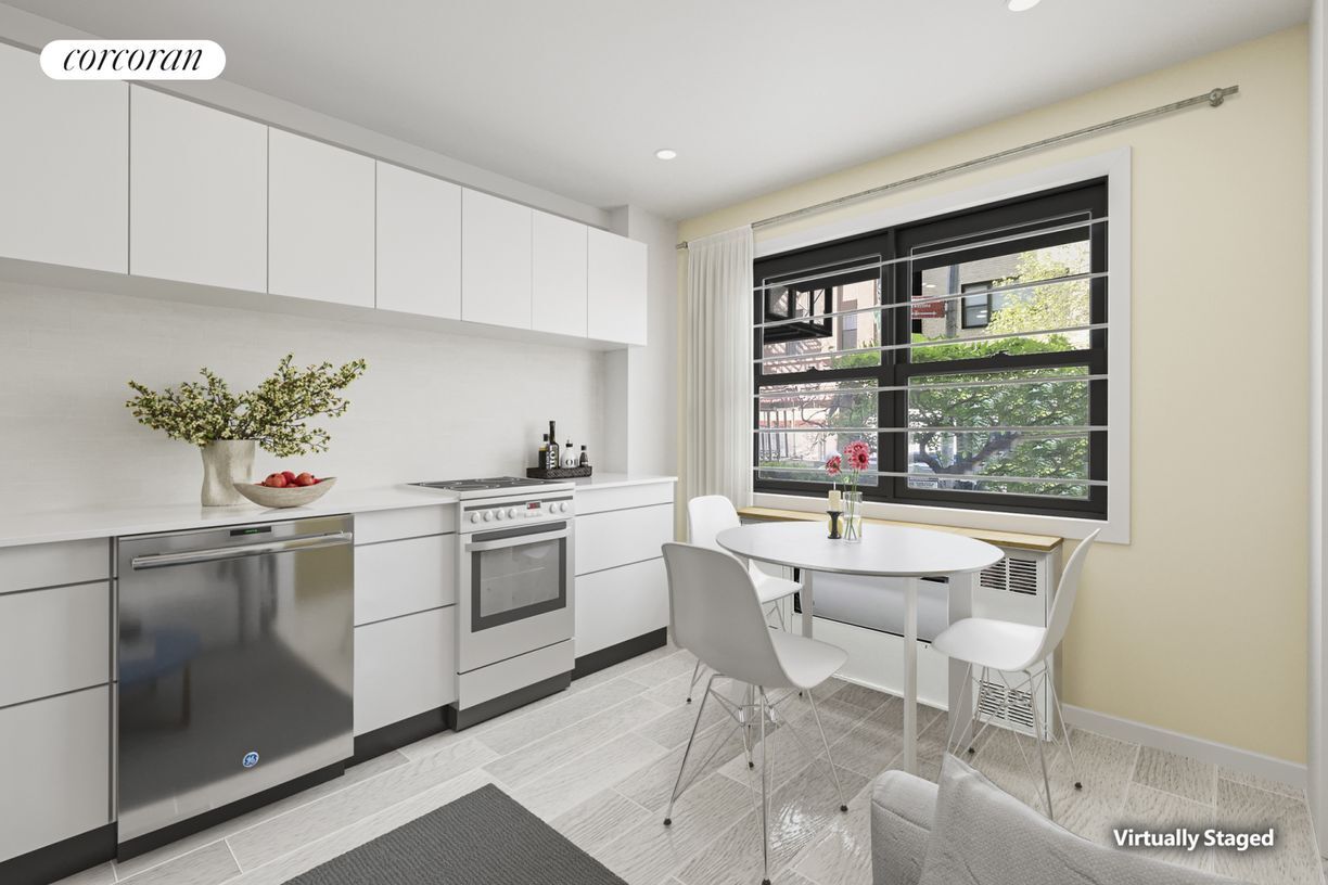 Foto principal - 347 E 53rd St