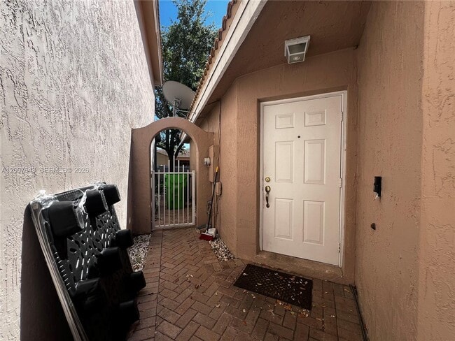 Foto del edificio - 9312 NW 54th St