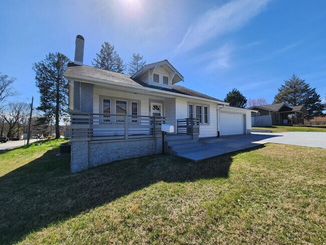 Foto del edificio - Oakley Rental with Most Utilities Included!