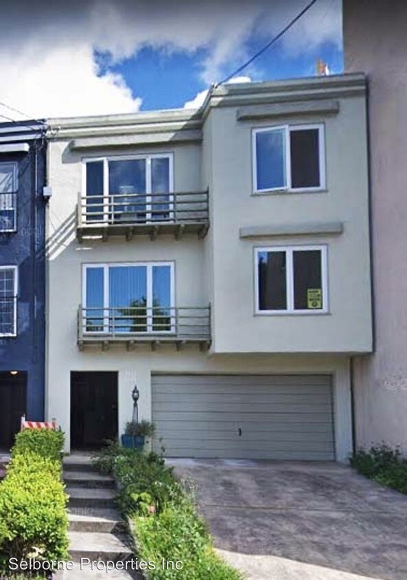 Primary Photo - 2 br, 1 bath Apartment - 2628 8th Ave