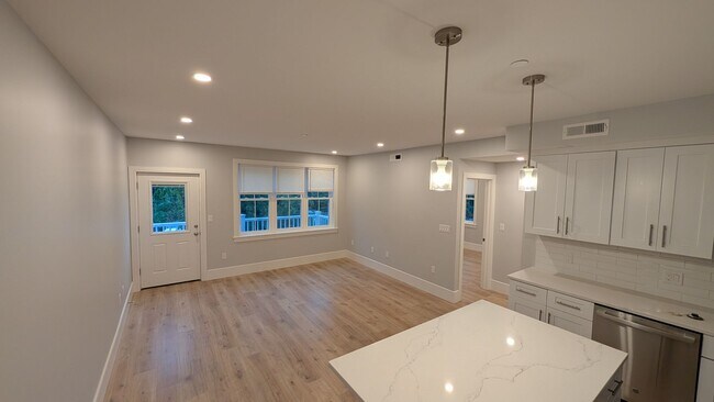 Photo - Brand New Unit for 8/1 - 2-Bed/2-Ba w/ Laundry in Unit Apartment