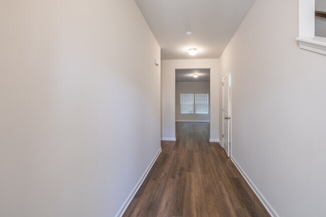 Foto del edificio - 208 S Bell Ave