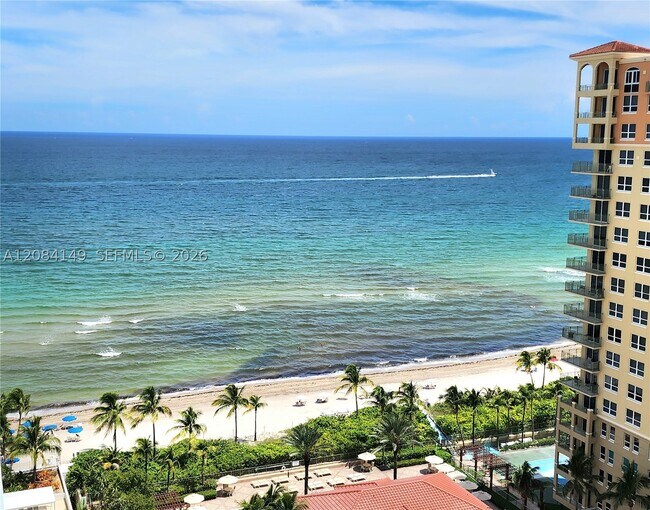 Building Photo - 2030 S Ocean Dr