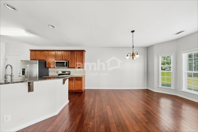 Building Photo - 108 Tilton Dr