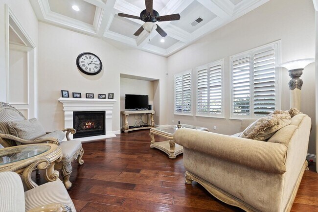 Foto del edificio - Stunning 3 Bedroom 2.5 Bath Home In Harlan Ranch w/Solar!