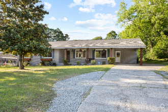 Building Photo - 3796 Auburn Rd
