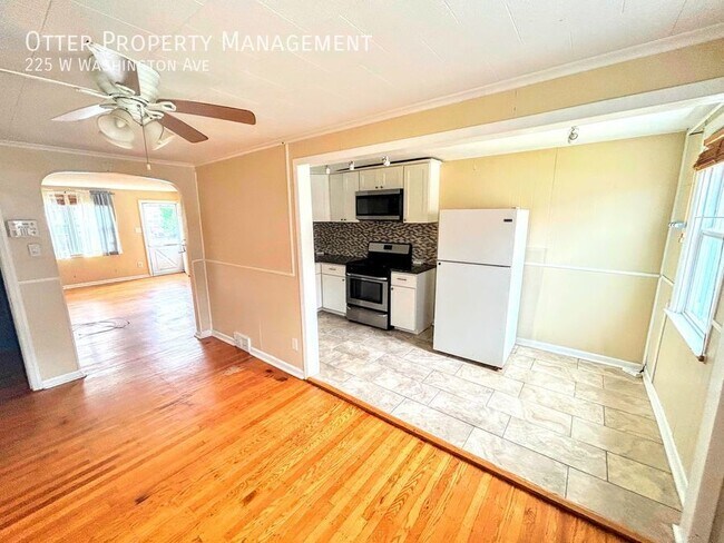 Foto del edificio - Gorgeous, Light-filled 3BR/2BA Clifton Hei...