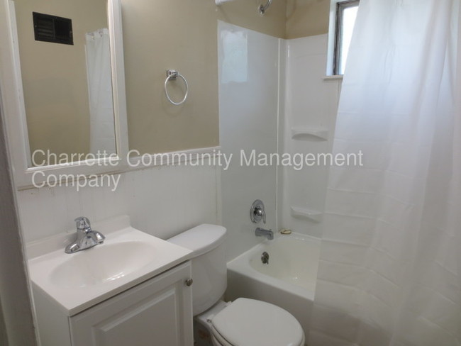 Building Photo - 7836 Tuxedo Ct