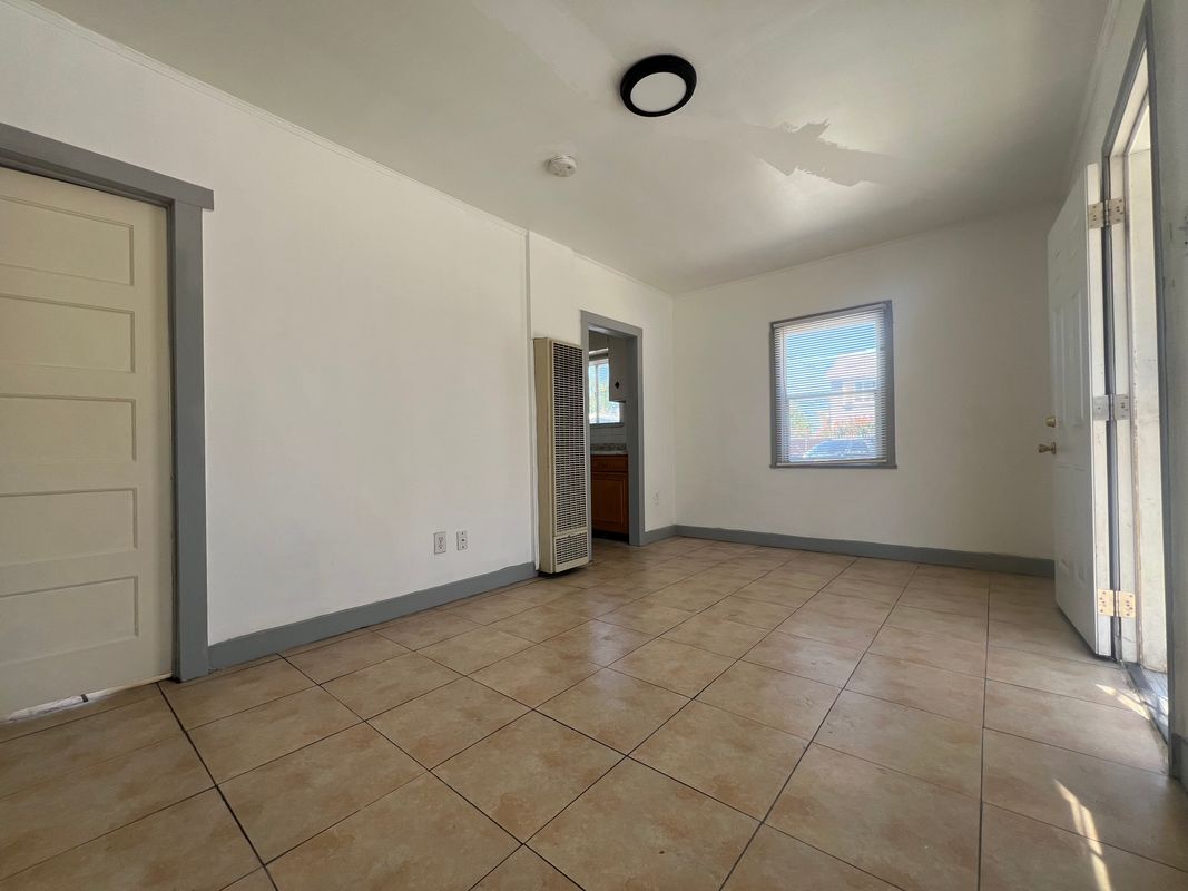 Foto del edificio - 137 N Marshall Ct