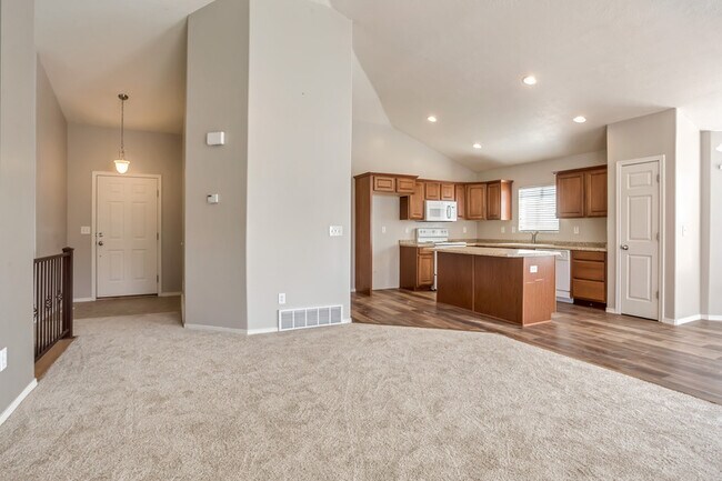 Foto del edificio - 2327 N 2400 W