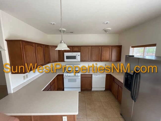 Foto del edificio - 3 Bedroom, 2.5 bath, 2 story with 2 car garage
