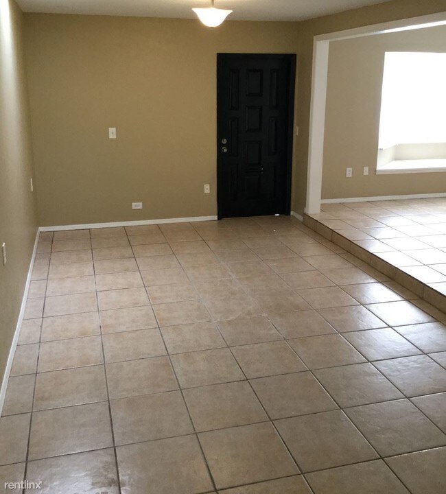 Foto del edificio - 5025 33rd Ave N