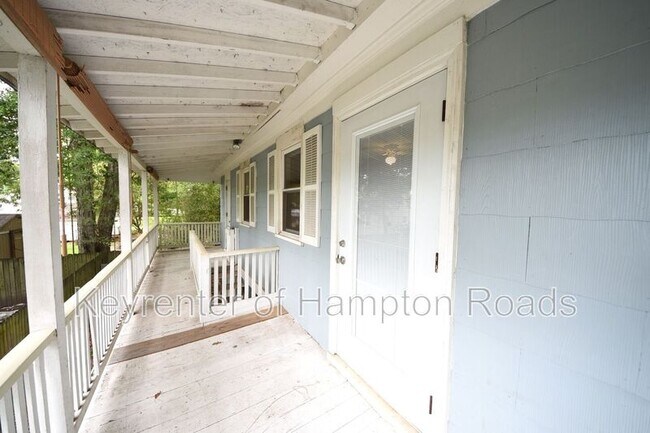 Building Photo - 1303 Tallwood St