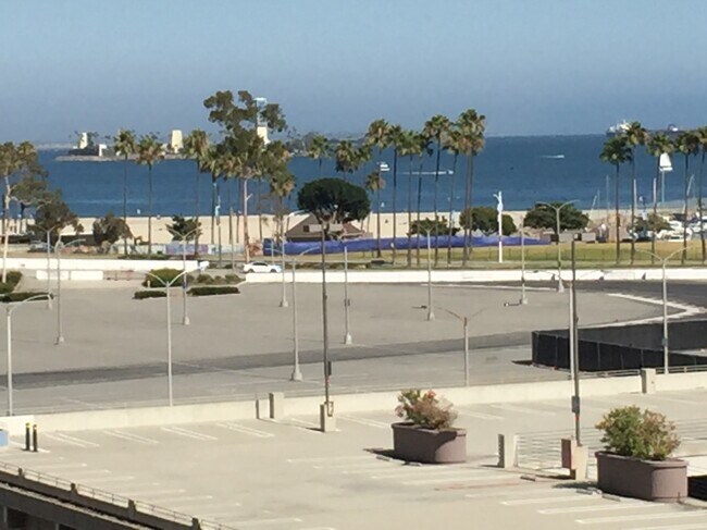Building Photo - 388 E Ocean Blvd