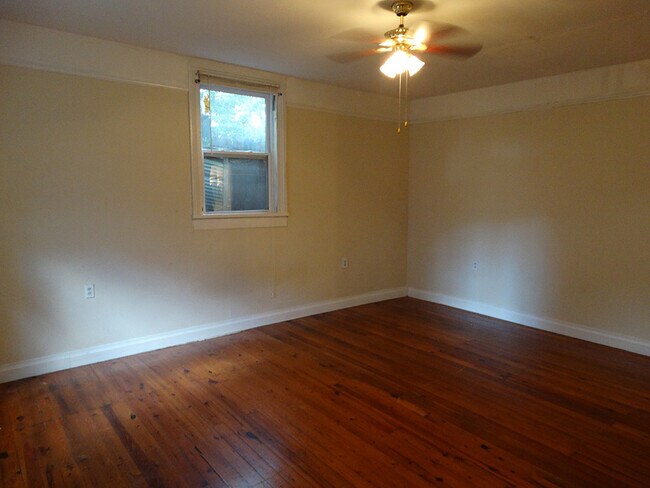 Building Photo - 816 Arabella St