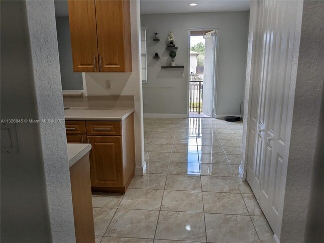 Building Photo - 476 SW 147th Ave