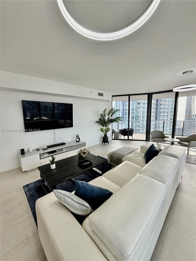 Building Photo - 1000 Brickell Plaza