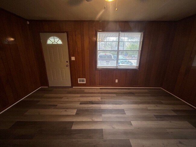 Foto del edificio - 1209 Hancock St