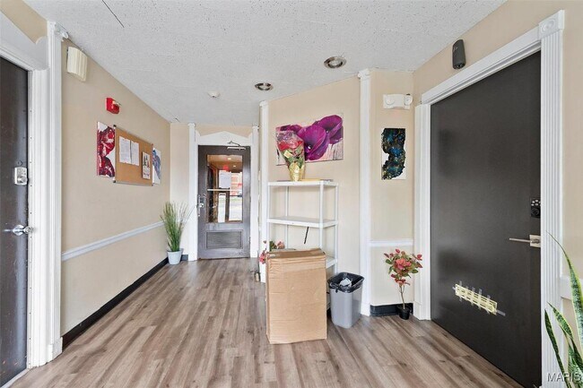 Foto del edificio - 4020 Lindell Blvd