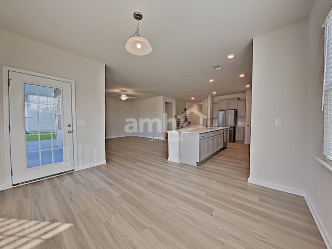 Building Photo - 14305 Cato Dr