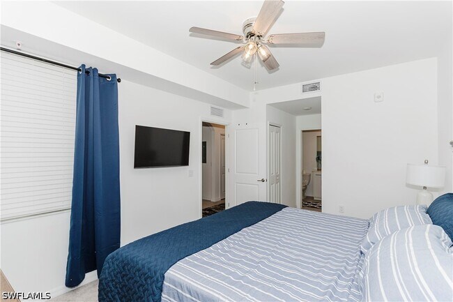 Foto del edificio - 5749 Double Eagle Cir