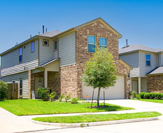 Building Photo - 12818 Sirkis St