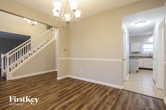 Foto del edificio - 5163 Trull Brook Dr