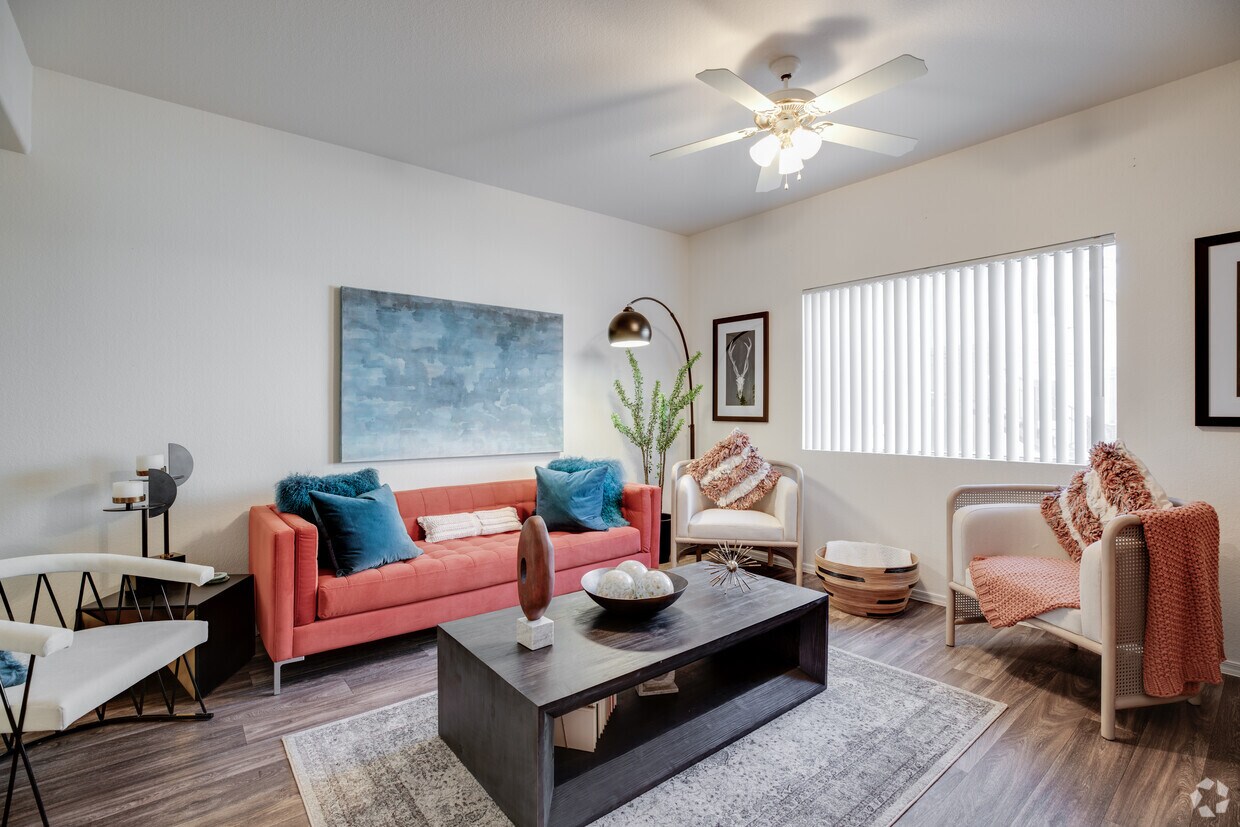 Maravilla Apartments in Glendale, AZ