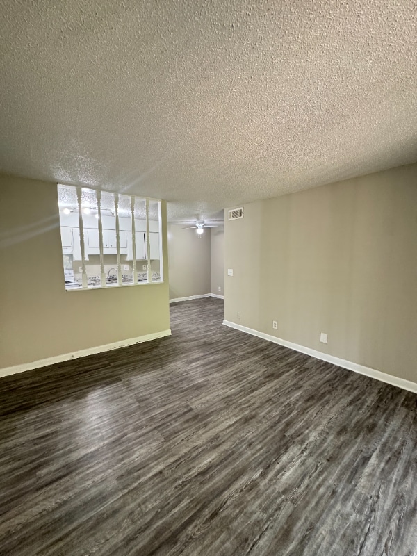 Photo - 4601 Packard Dr Apartment