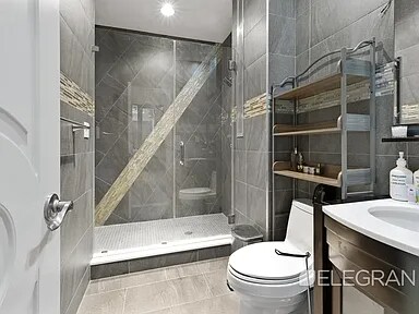 Foto del edificio - 26 E 38th St