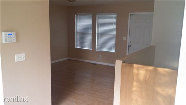 Building Photo - 3815 Harriet St